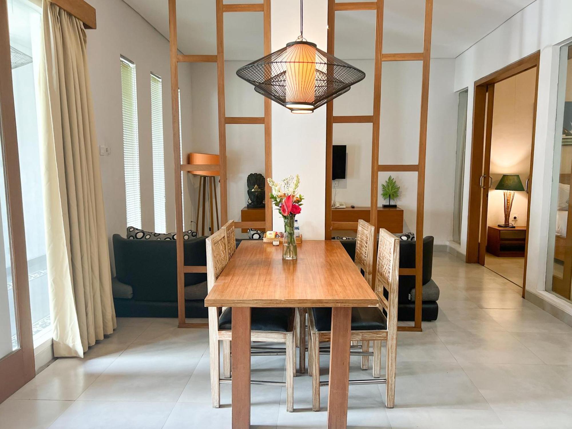 Apple & Holiday park Seminyak (Bali)