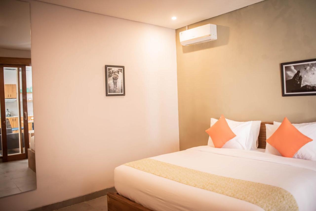 Apple & Holiday park Seminyak (Bali)